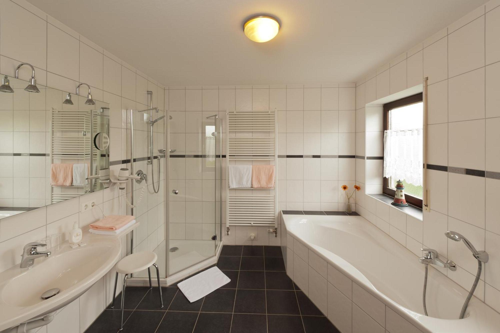 Sindersdorfer Hof Hotel Хилполтщайн Екстериор снимка